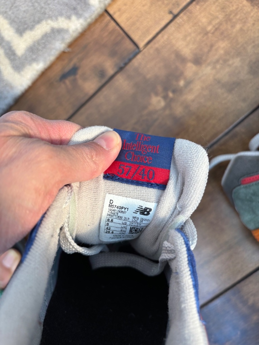 Men’s New Balance Size 8.5 57/40 Sneakers Runners 5740 - Picture 7 of 8